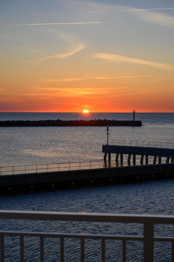 Sunset Boulevard 1 9 Bulwar Zachodzacego Slonca 1 W Marina Royale Apartment Darlowko